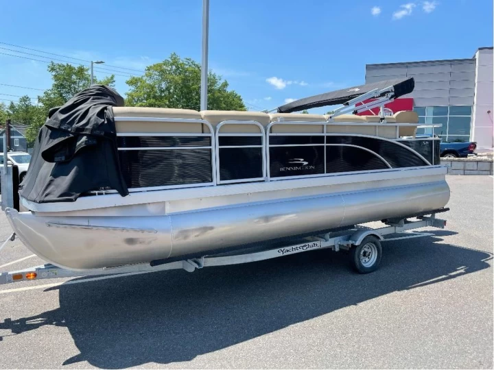 2020 Bennington Marine 21 SSBX Tri toon