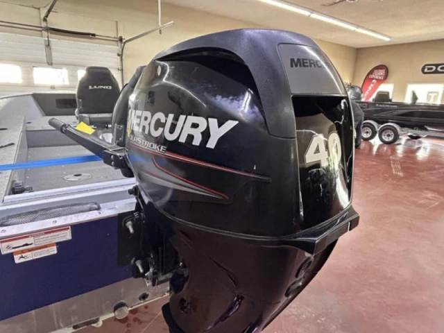 Lund Fury 1600 Tiller  2017