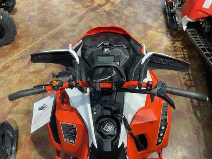 2020 Ski-Doo Summit® X® With Expert Package 850 E-TEC® ME 165 P 