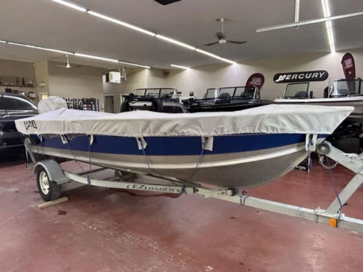 2017 Lund Fury 1600 Tiller 