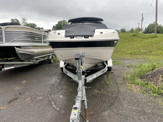 STINGRAY 215LR SPEED BOAT 2013