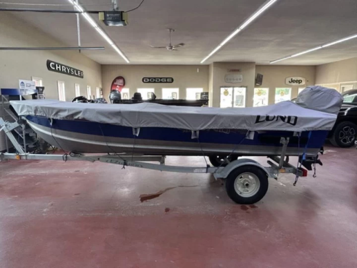 2017 Lund Fury 1600 Tiller 