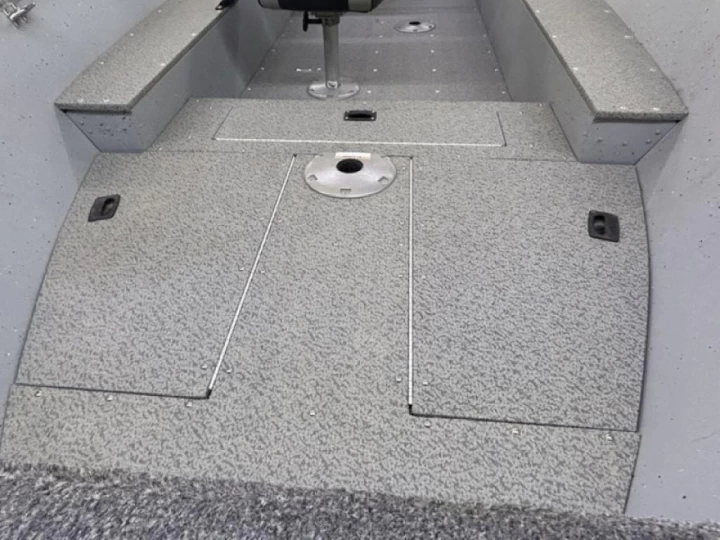 2017 Lund Fury 1600 Tiller 