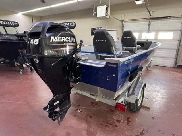 Lund Fury 1600 Tiller  2017