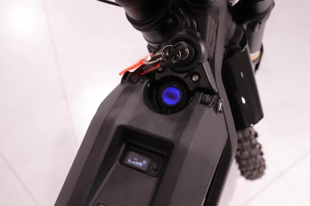 Sur-Ron Light Bee X  2021